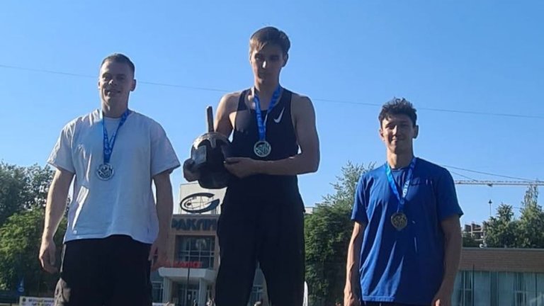 Золото и бронзу этапа легкоатлетических соревнований "Королева спорта" завоевали иркутские спортсмены