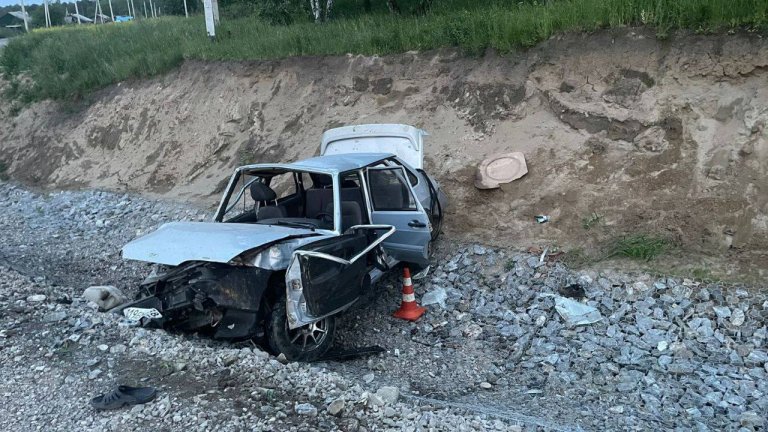 6 детей пострадали в серии аварий в Иркутской области