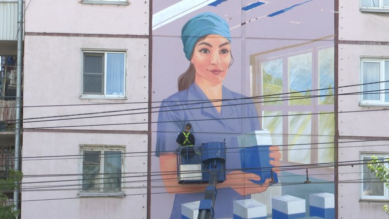 Благодаря муралам улица Байкальская превратится в галерею профессий Иркутска