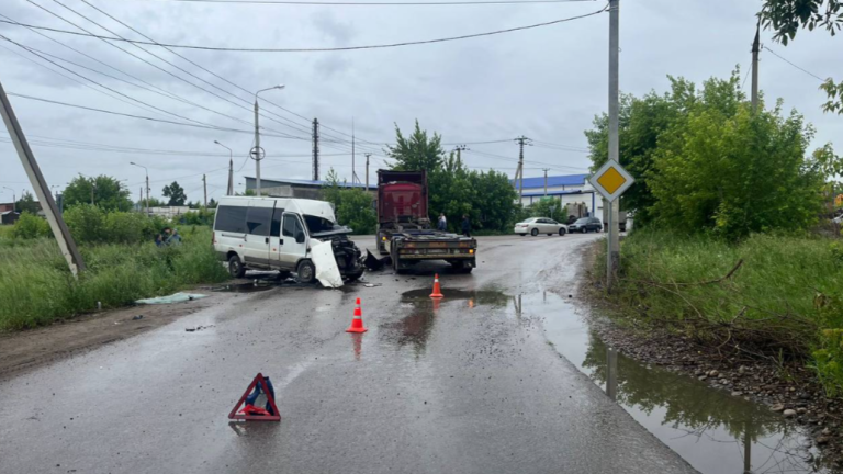 Два человека погибли в ДТП на дорогах Иркутска и района за неделю