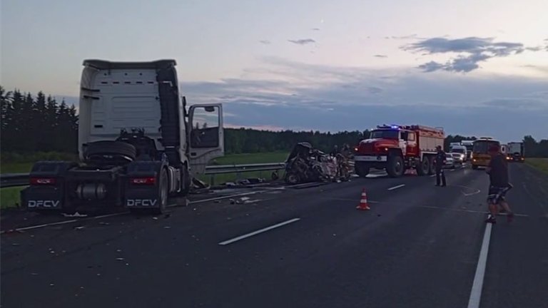 Семейная пара из Воронежской области погибла в ДТП в Тулунском районе