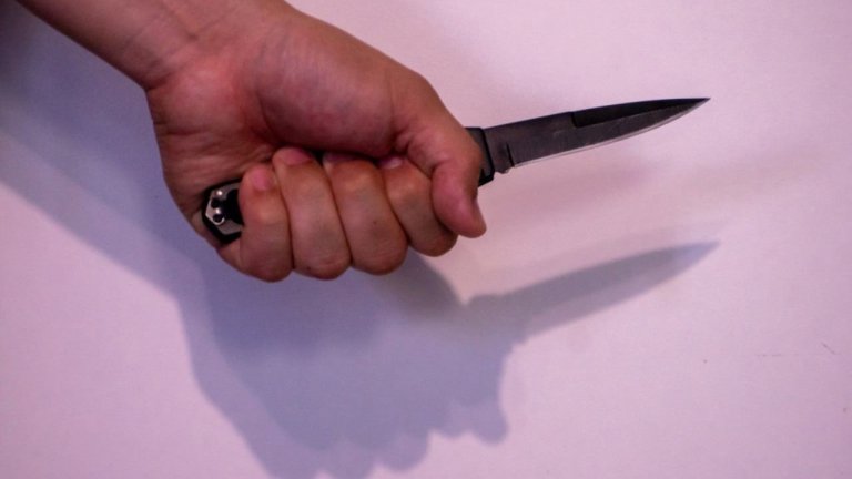 Попытка зарезать знакомого стоила жителю Ольхонского района 250 часов обязательных работ