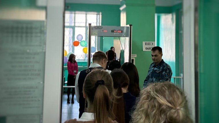 Иркутские выпускники начали пересдавать ЕГЭ