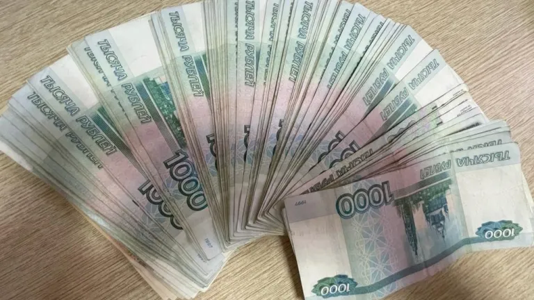 Мошенника, похитившего у ангарчанки 90 тыс. рублей, обнаружили в другом регионе