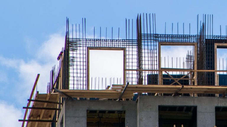 Три тысячи семей в Приангарье смогут переехать в этом году в новое жильё