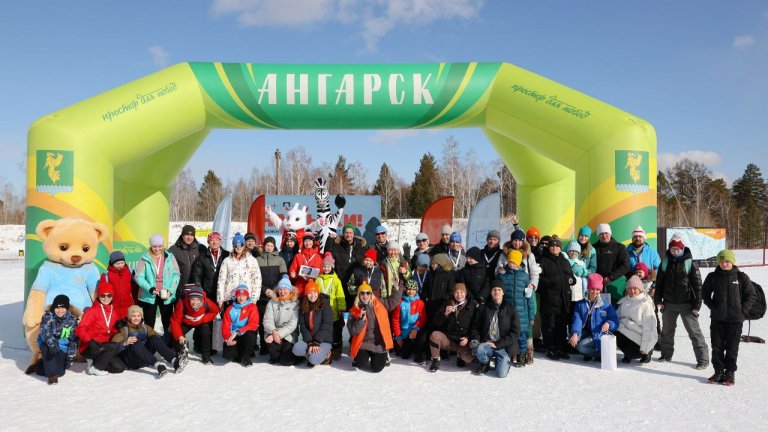 3000 человек в 7 городах Иркутской области одновременно встали на лыжи