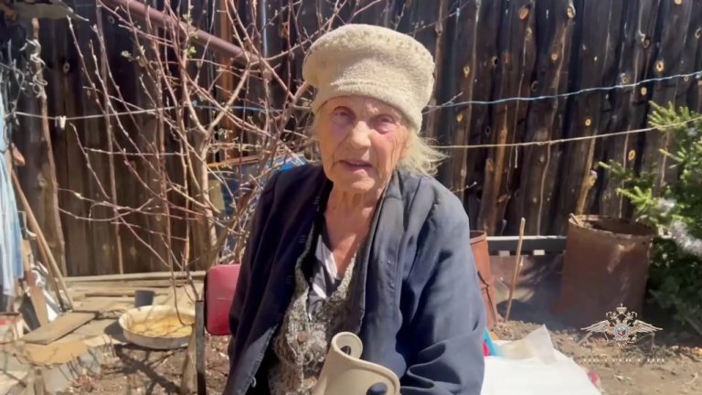 Помощник украл накопления у 90-летней пенсионерки из Иркутска