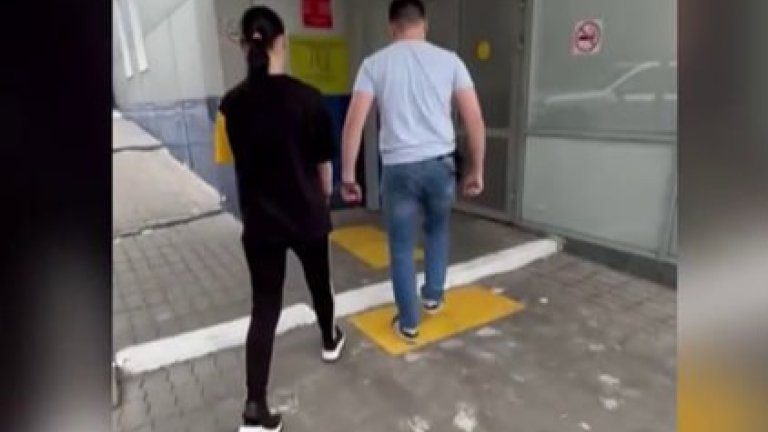 Девушку-наркокурьера задержали с поличным полицейские Иркутска