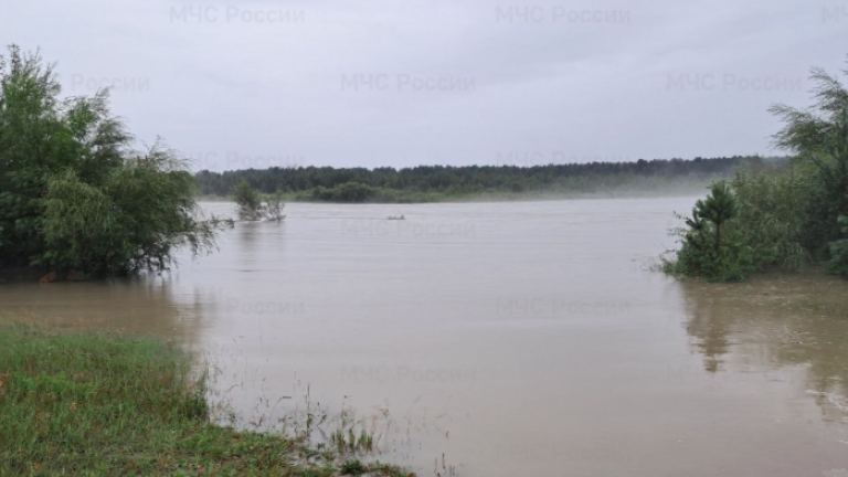 Сбросы Иркутского гидроузла из-за повышения уровня воды сокращены до 2000 куб. м/с