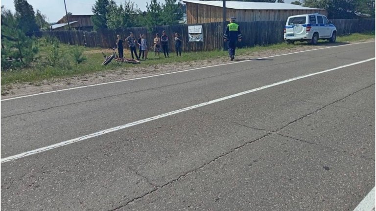 Водитель, сбивший подростка в Чунском районе, скрылся с места происшествия