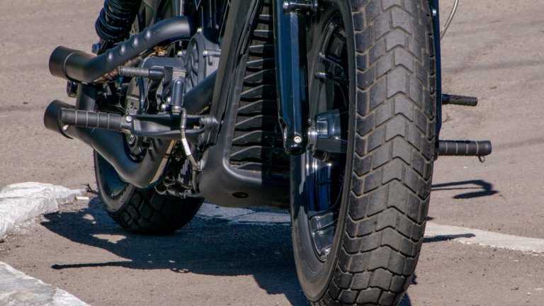 17-летний братчанин получил штраф после публикации видео о поездке на мопеде