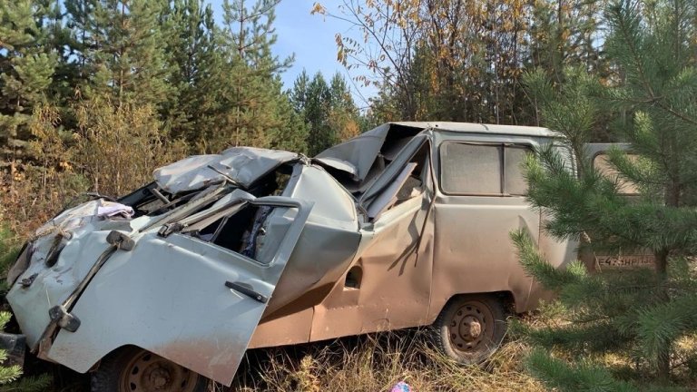 В Киренске перевернулся УАЗ с водителем и пятью пассажирами