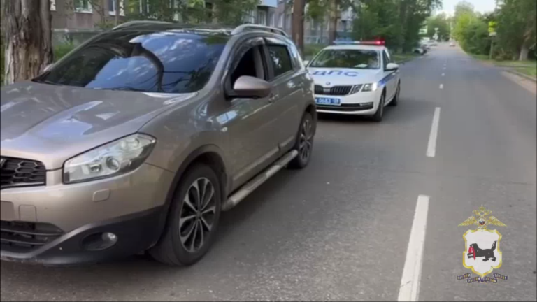 С дачи подшофе: в Ангарске полицейские задержали нетрезвого лихача