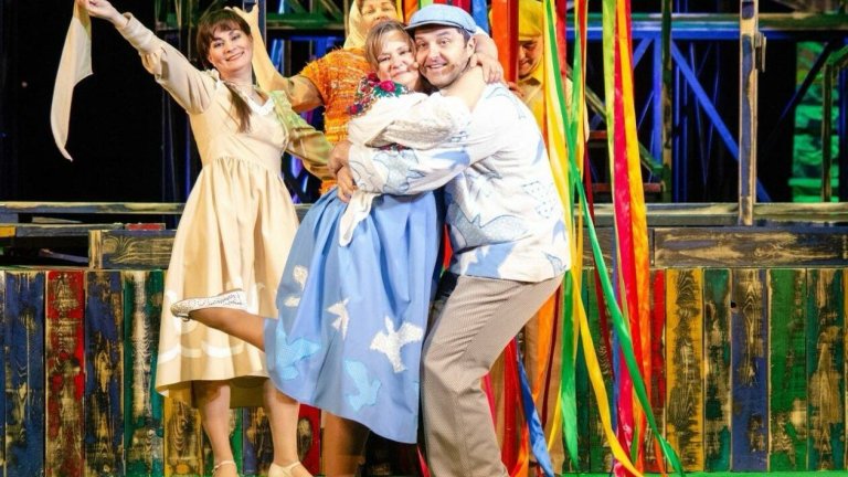 Иркутский спектакль «Любовь и голуби» покажут онлайн