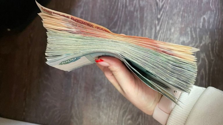 За выходные 10 жителей Приангарья отдали мошенникам более 4 млн рублей