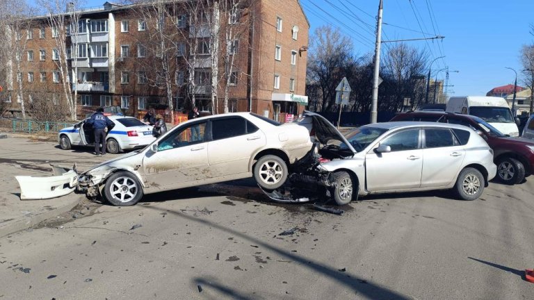 Один человек погиб, 17 получили травмы на дорогах Иркутска и района за неделю