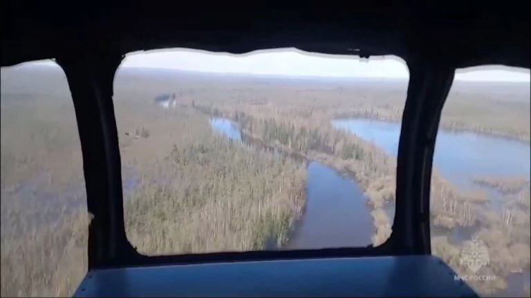 Вода отступает: в Катангском районе снизился уровень реки Непа