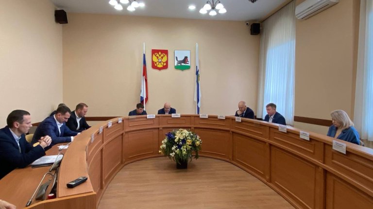 В Думе Иркутска рассмотрели кандидатуры на присвоение звания Почётного гражданина города