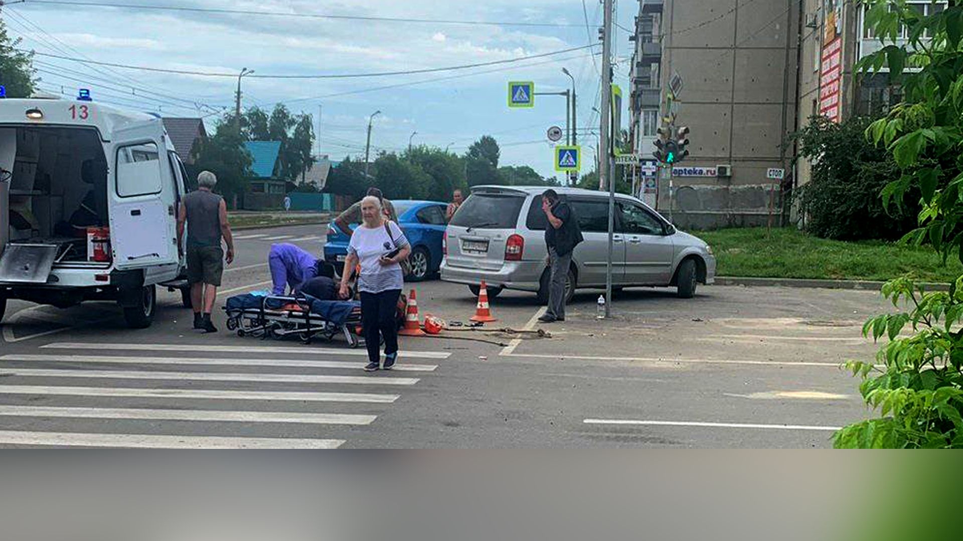 Пожилая женщина в Ангарске упала в канализационный люк | Новости НТС