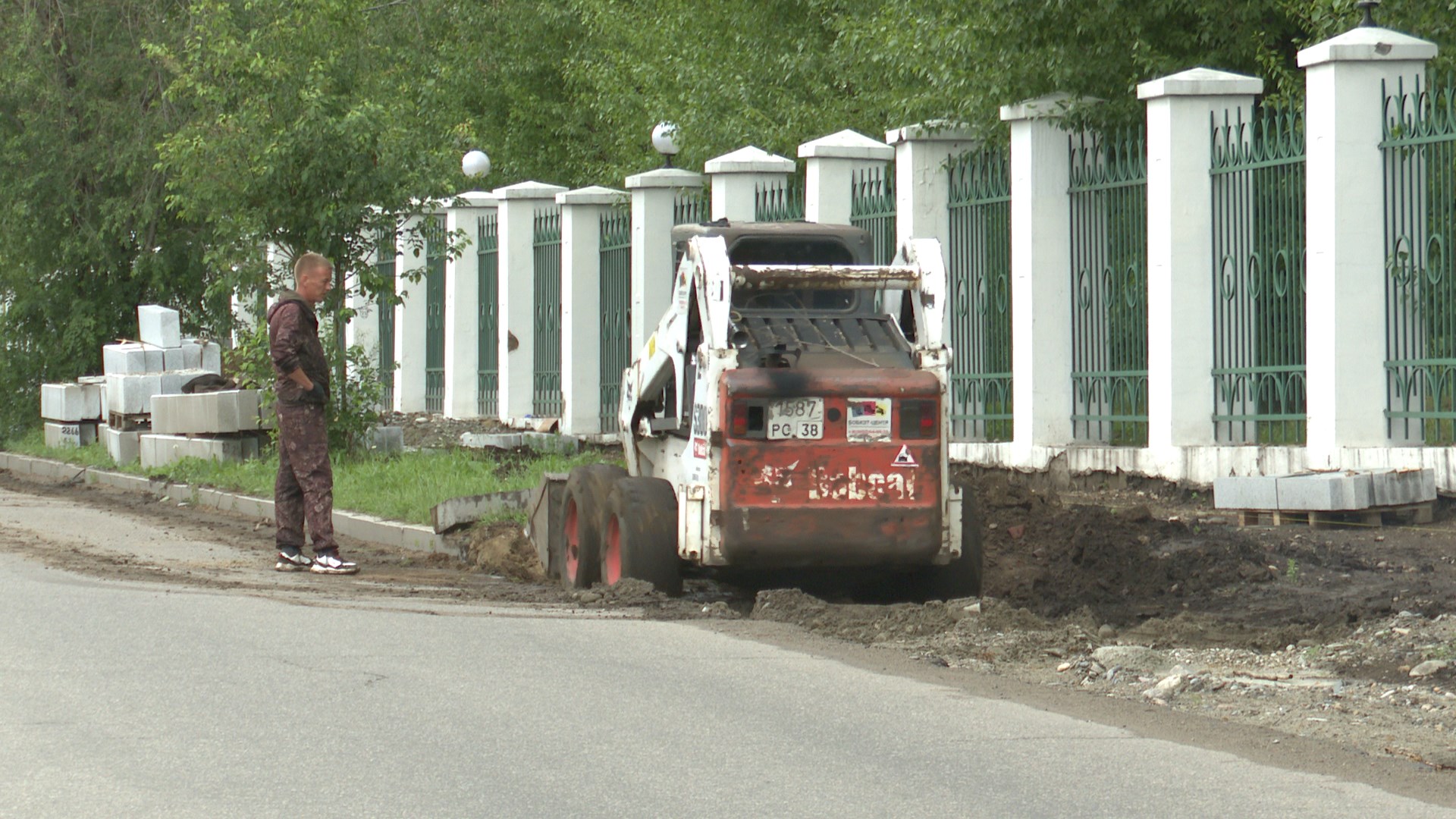 Незавершённое благоустройство комплекса 