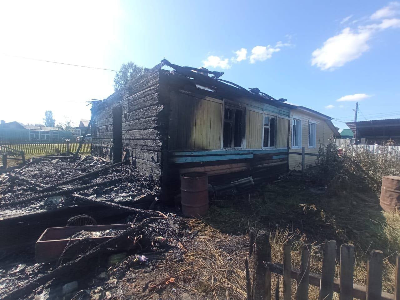 Погода покосное братский район. Село Покосное Братского района. Село Покосное Братского района Иркутской области. Село Покосное пожар. Пожар в селе Покосном 2022.