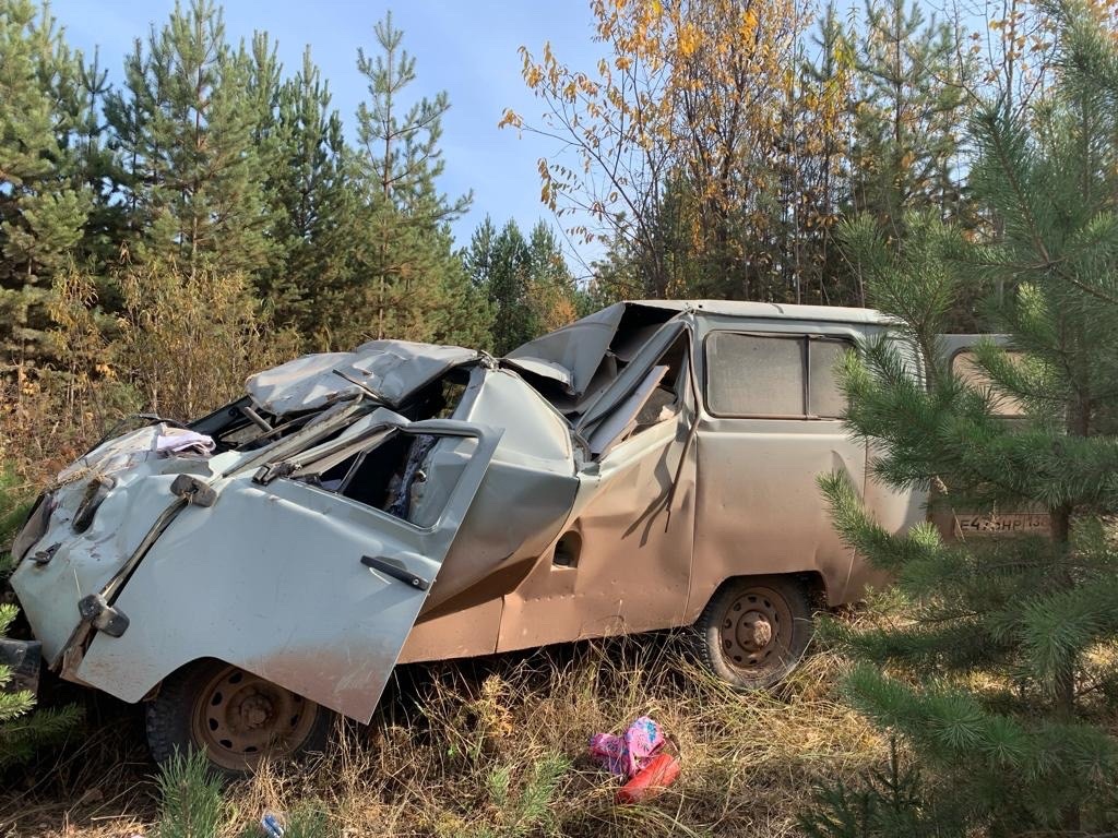 В Киренске перевернулся УАЗ с водителем и пятью пассажирами | НТС