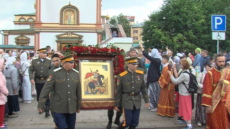 Крестный ход с мощами Георгия Победоносца состоялся в Иркутске