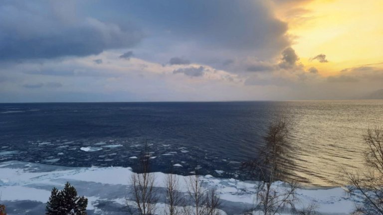 Толщина льда на Байкале меньше нормы