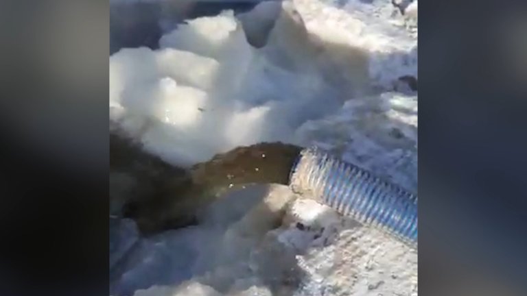 Доследственная проверка начата по факту слива отходов в реку Орлинга в Жигаловском районе
