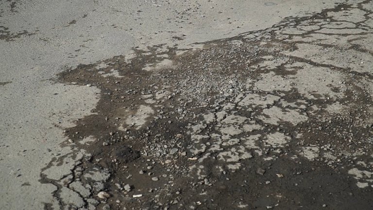 Сезон ямочного ремонта дорог начался в Иркутске