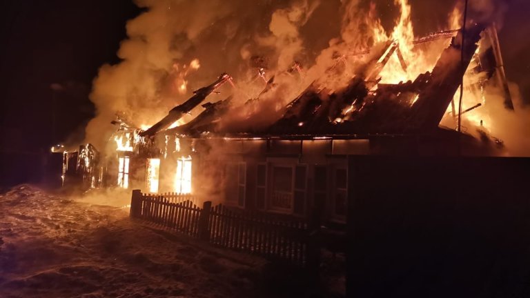 День трагедий: жизни сразу 5 человек унесли пожары в Иркутской области за сутки