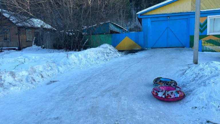 Катание на тюбе закончилось гибелью 6-летнего мальчика в Иркутской области