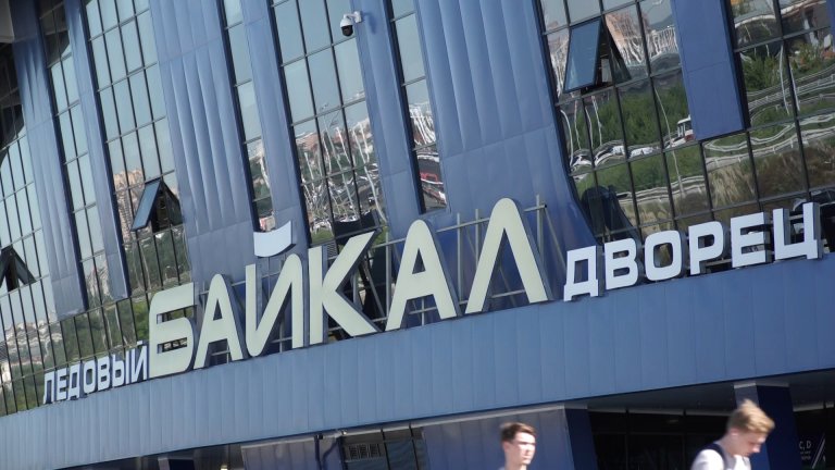 Съемочную группу НТС не пропустили в ледовый дворец «Байкал» и запретили трансляцию хоккейного матча