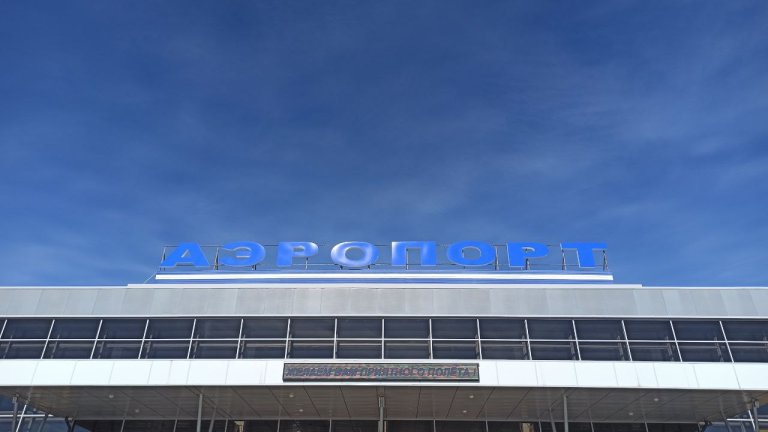 Самолёт Иркутск - Санкт-Петербург совершил экстренную посадку в Братске