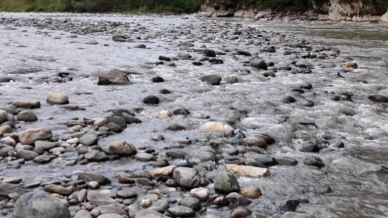 Русла 11 рек и ручьёв расчистят в Слюдянском районе