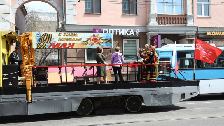 «Праздничный трамвай» проедет по Иркутску в День Победы 