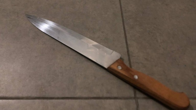 Мужчина с ножом напал на подростка в Усолье-Сибирском