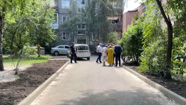 Благоустройство 9 дворов завершается в Правобережном округе Иркутска