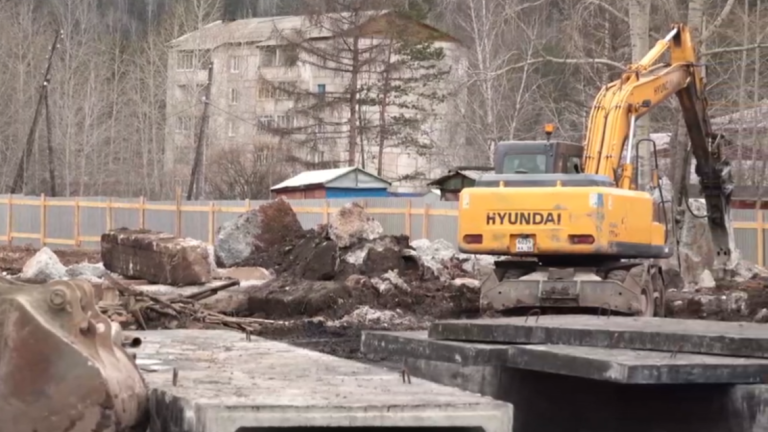 Котлован под новую школу уже подготовили в Усть-Куте