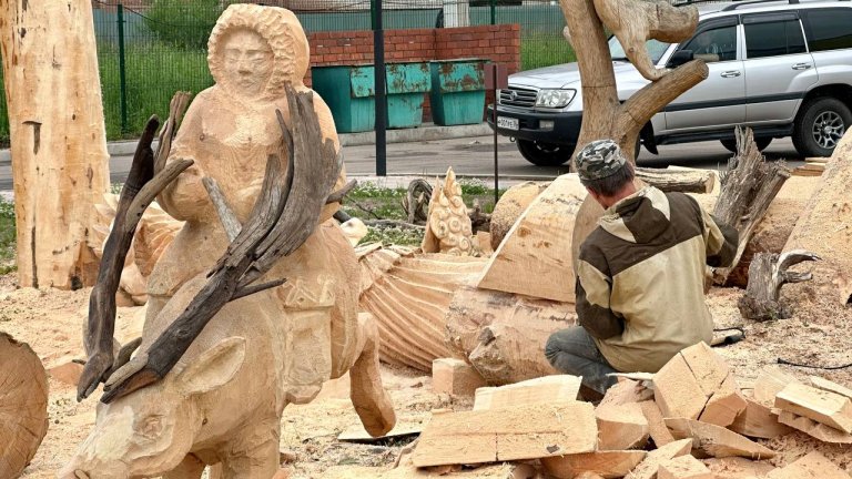 Фестиваль деревянных скульптур «Сибирские мотивы» пройдёт в Усть-Куте 