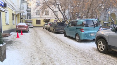 Автохам: выпуск 379. С незаконной парковкой во дворах борются в Иркутске