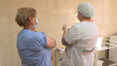 Около миллиона жителей Иркутской области уже привились от гриппа