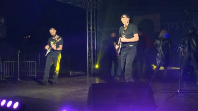 Жители Шелехова приняли участие в вокальном конкурсе 