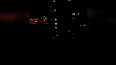 Возле пяти блок-секции на улице Розы Люксембург в Иркутске три недели нет уличного освещения