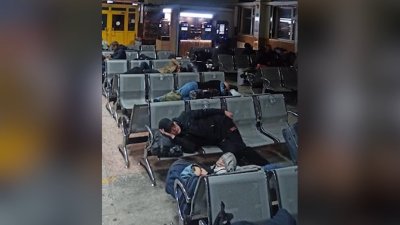Пассажирам рейса Нерюнгри – Иркутск пришлось ночевать в аэропорту
