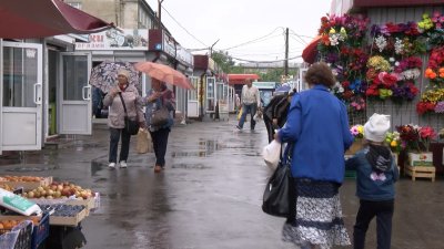Дожди в Иркутске затянулись: как горожане переживают непогоду