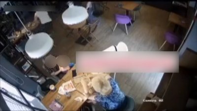 Пострадавшего во время стрельбы в ангарском кафе перевезли в Москву 