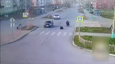 14-летний мотоциклист сбил девушку в Свирске