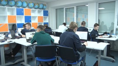 Школьники Иркутской области демонстрируют свои знания в различных профессиях на чемпионате компетенций