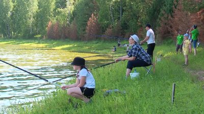 Соревнования по рыбалке на скорость прошли в Братском районе